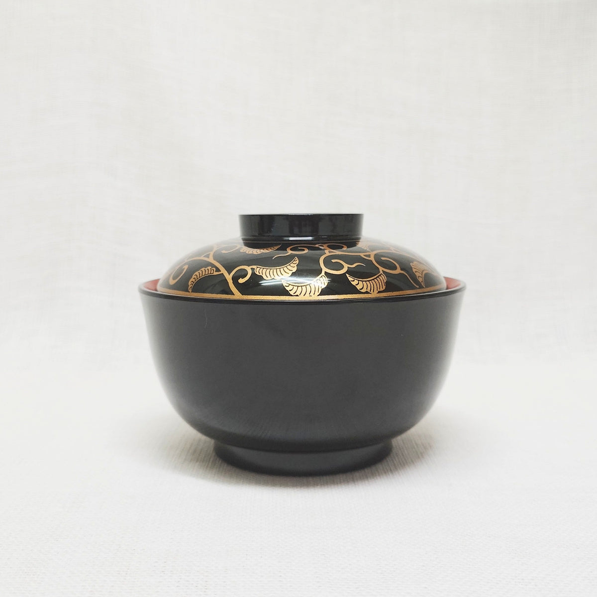 TA)耐熱4.2寸彩美煮物椀 黒に唐草内朱【19900023】 – 大阪漆器