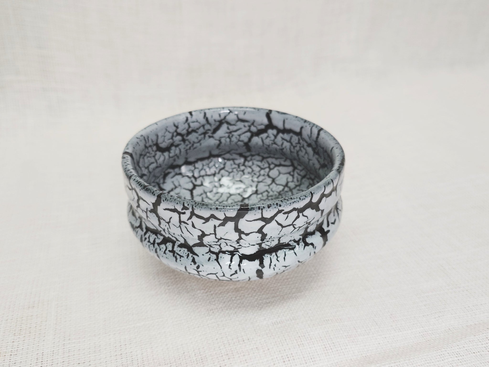 胴〆型抹茶碗 黒かいらぎ – 大阪漆器オンラインストア