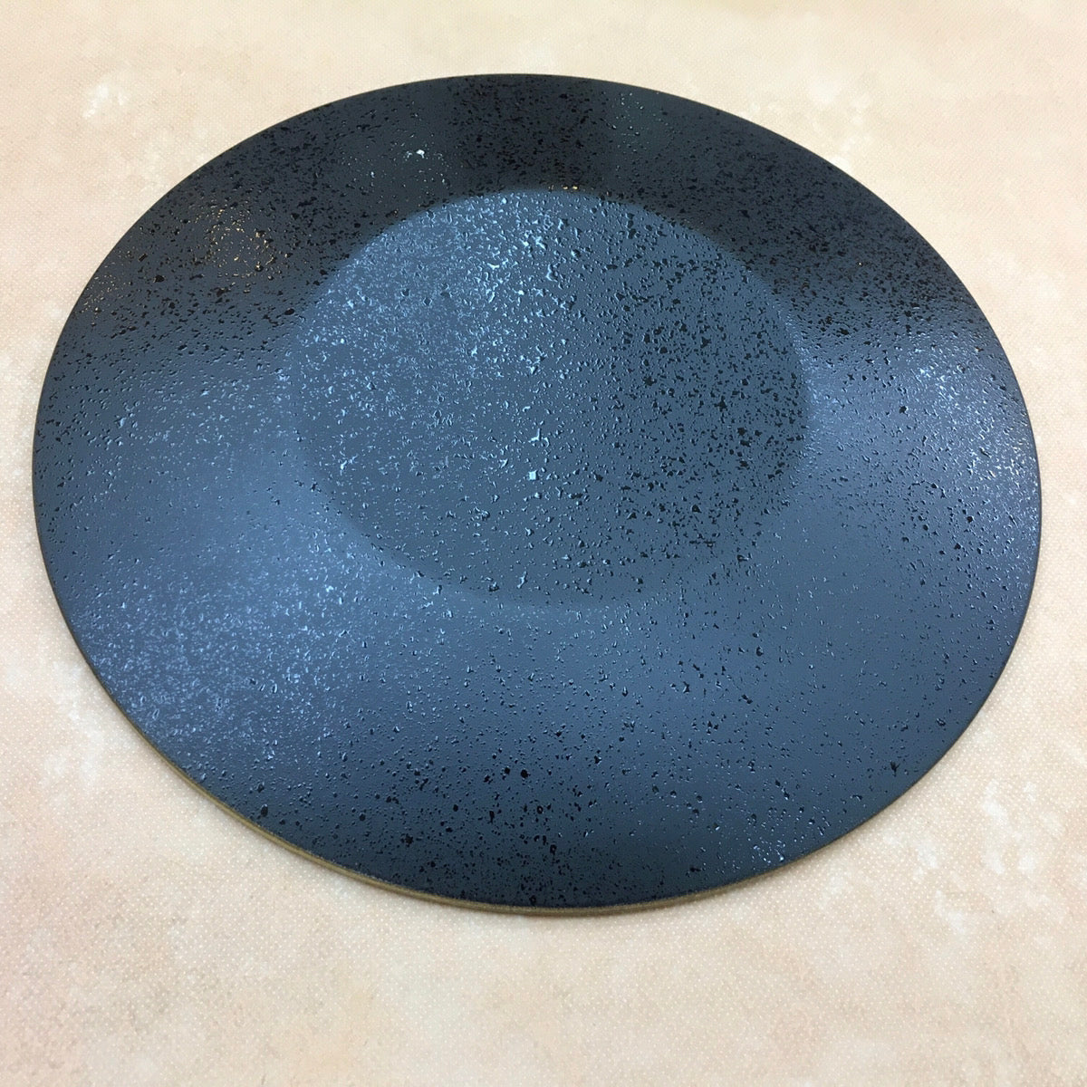 9寸丸高雄皿 殿上塗（ｺﾞｰﾙﾄﾞ）H.S.P【00202373】 – 大阪漆器