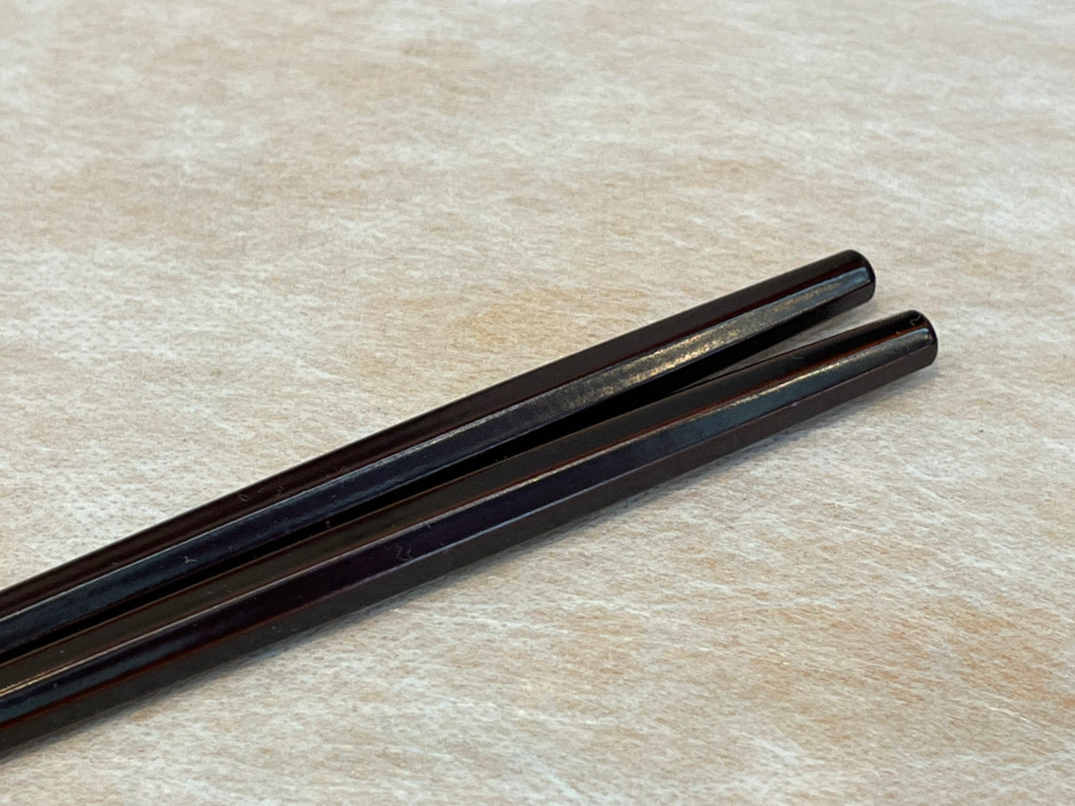 PBT22.5cm 八角谷口箸 ﾁｰｸ塗【00708283】 – 大阪漆器オンライン