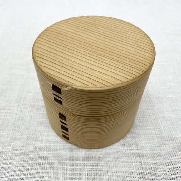 Odate Kogeisha Magewappa two-layer round bento [07300012]